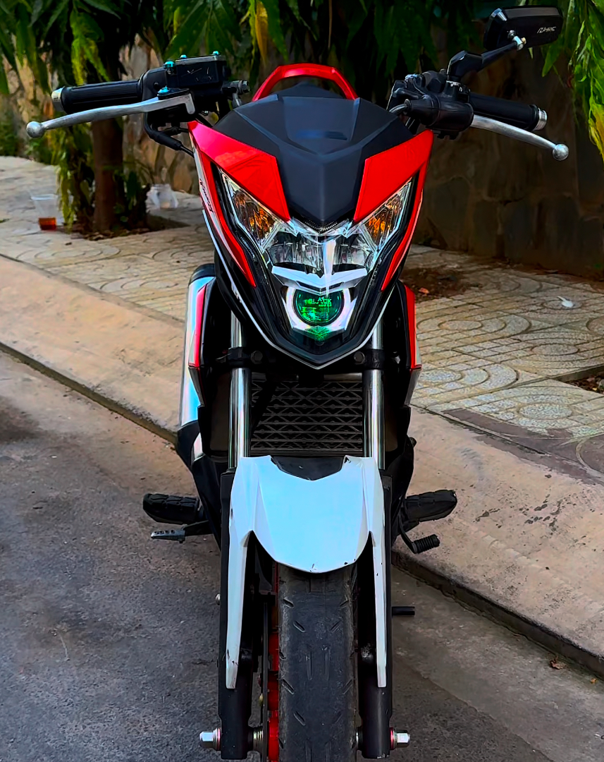 Đèn Bi Cầu Titan Black 2.0 Sonic