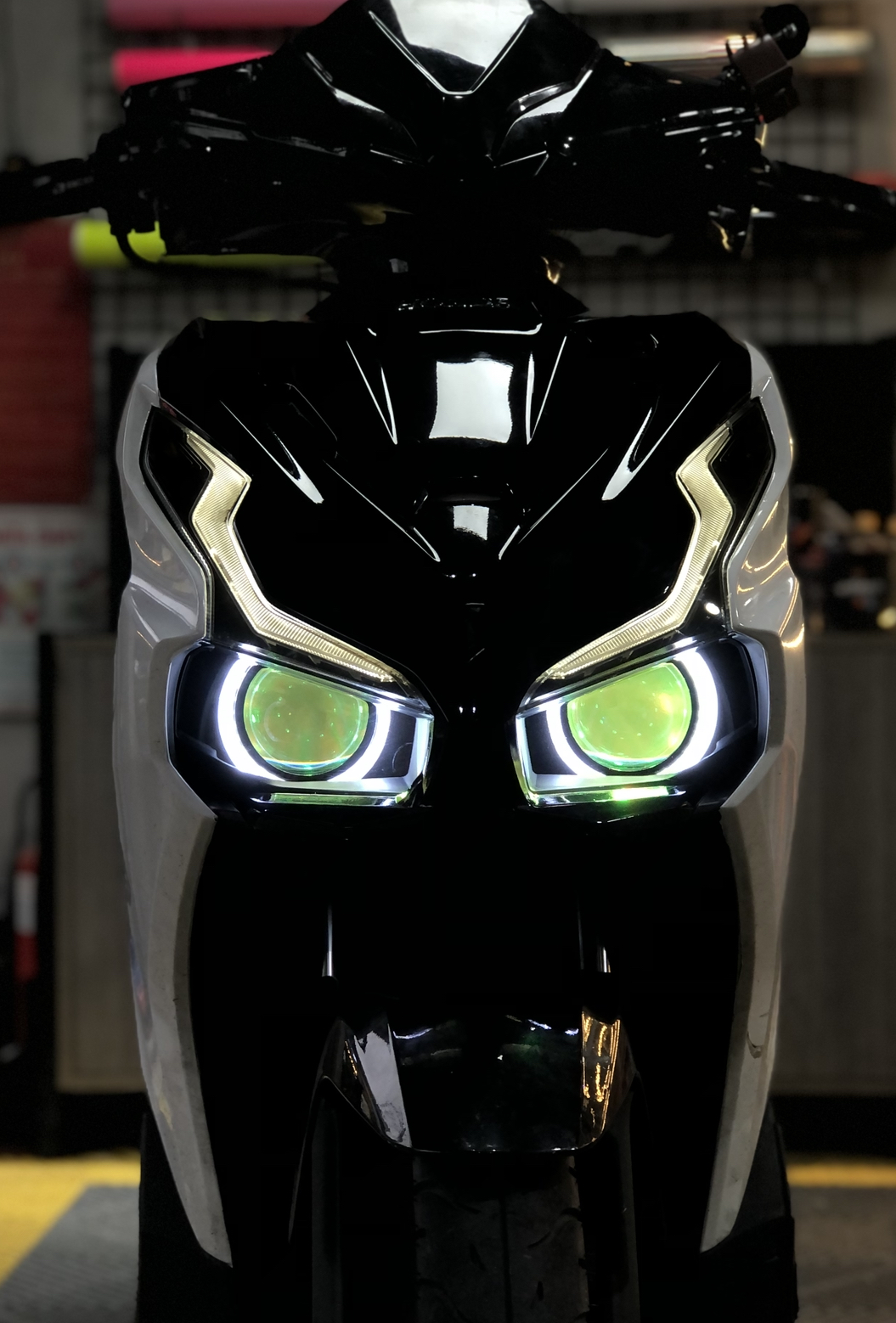 Đèn Bi Cầu AB 2020 - 2025 ( Bulbtek Vista )