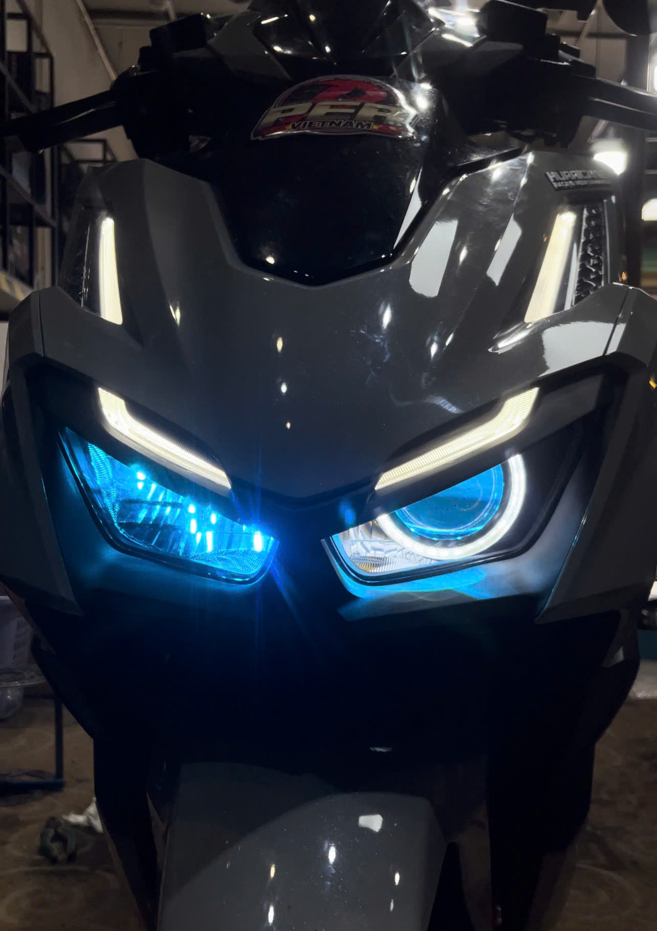 Đèn Bi Cầu Vario 160 ( Bulbtek Vista )